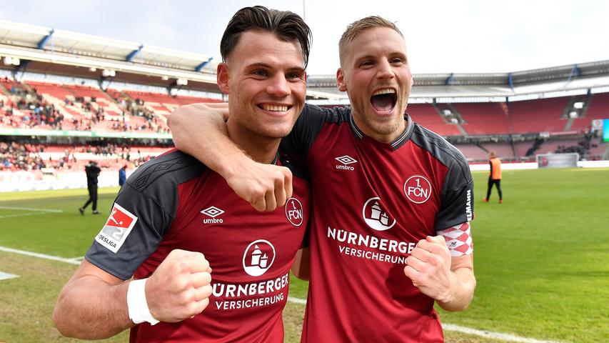 FCN feiert Duisburg-Sieg: Die Kurve tobt, der Club ist spitze!