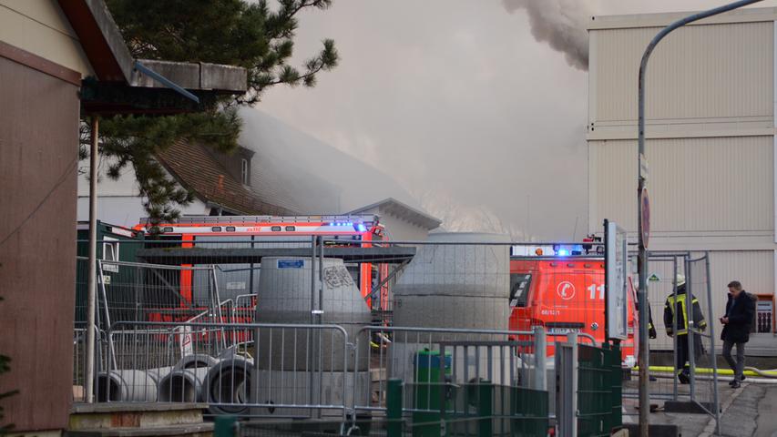 Brand in Asylbewerberunterkunft: Großeinsatz in Zirndorf