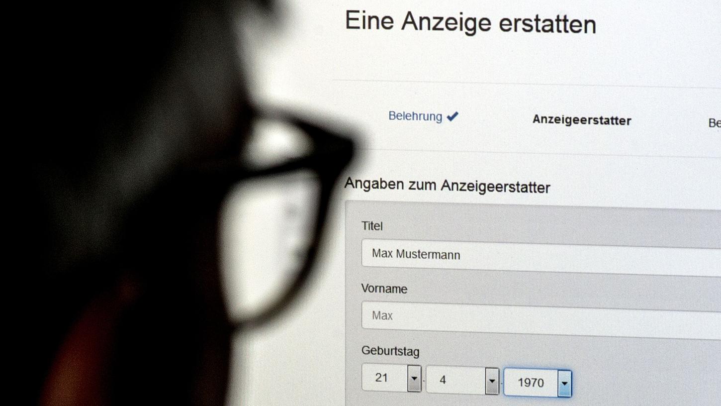 Online Strafanzeige erstatten: Das ist bald auch in Bayern möglich.