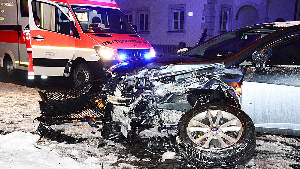 Der bei dem Unfall in Weißenburg entstandene Sachschaden liegt im fünfstelligen Bereich.
