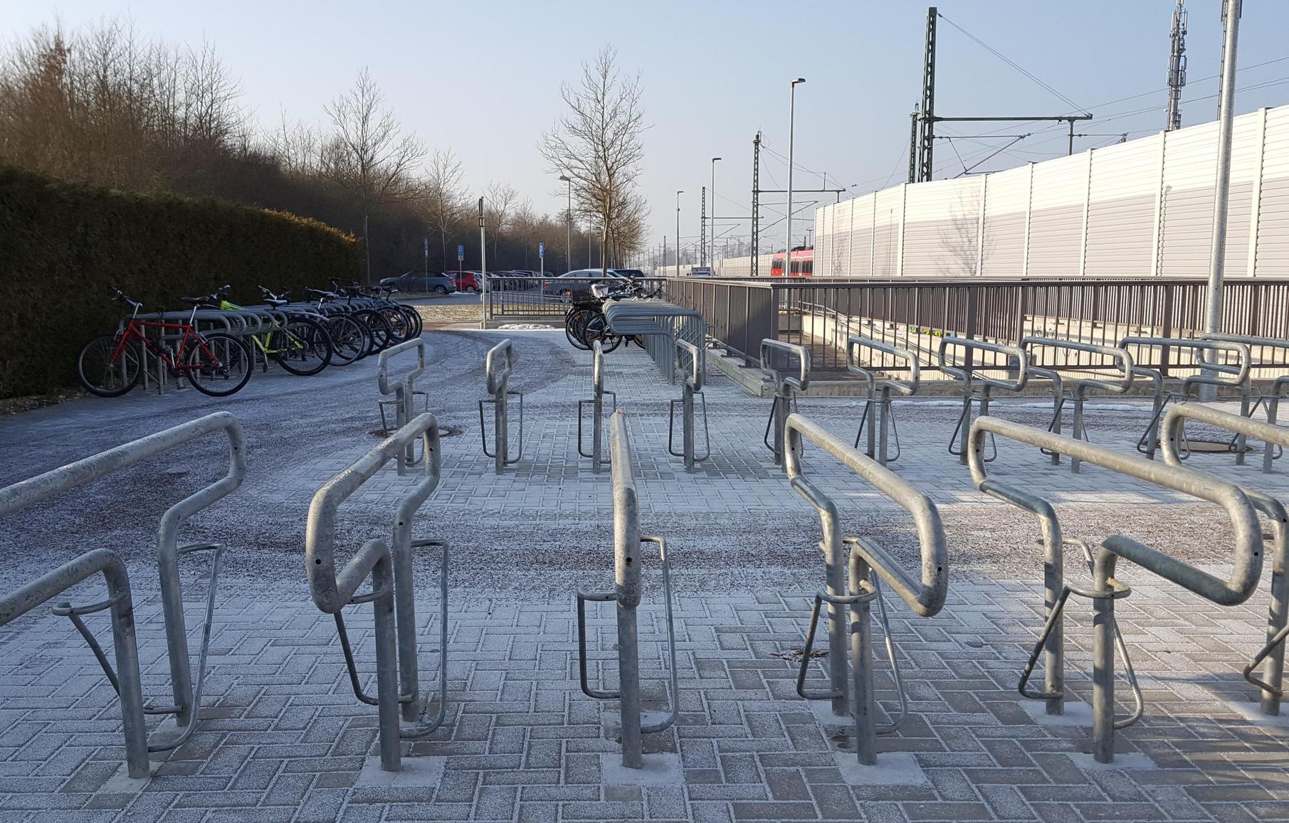 Dacher Fur Fahrradstander In Baiersdorf Fehlen Baiersdorf Nordbayern De