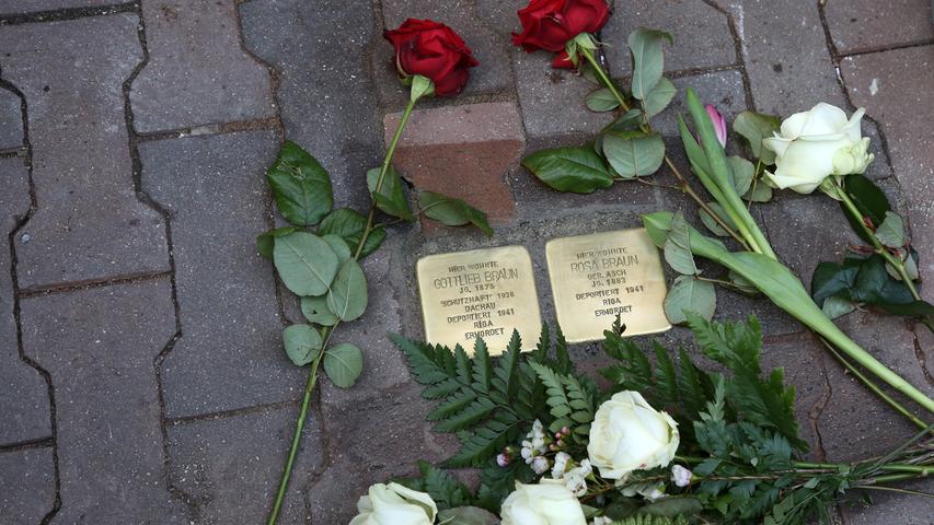 Vier Stolpersteine erinnern an deportierte Juden in Forchheim