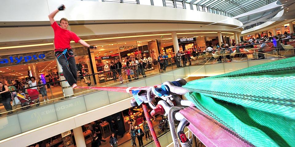 ... gehören die Arcaden fest zum Erlanger Stadtbild.