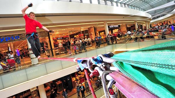 ... gehören die Arcaden fest zum Erlanger Stadtbild.