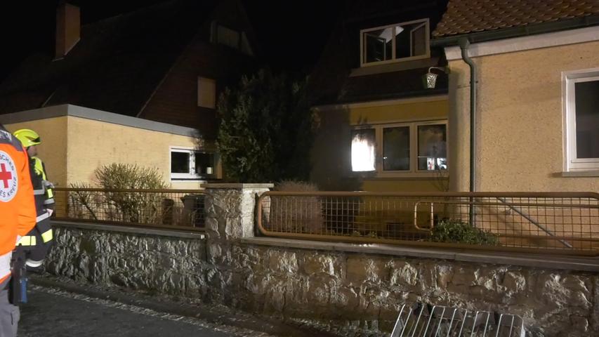 Mann stirbt nach Brand im Wohnhaus in Unterfranken