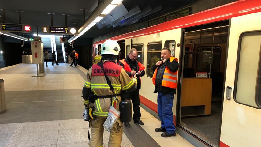 Rauchentwicklung legt U-Bahnstation Fürth Hardhöhe lahm