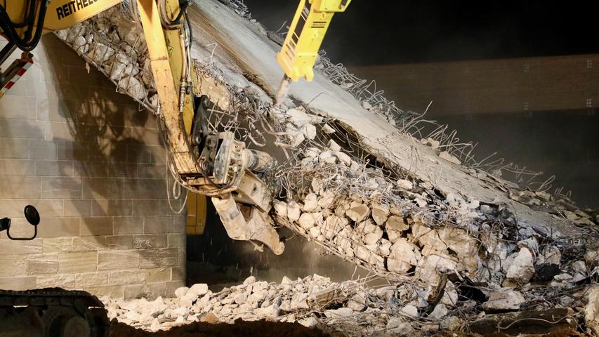 Bilder der Zerstörung: Spektakulärer Brückenabriss an der A3