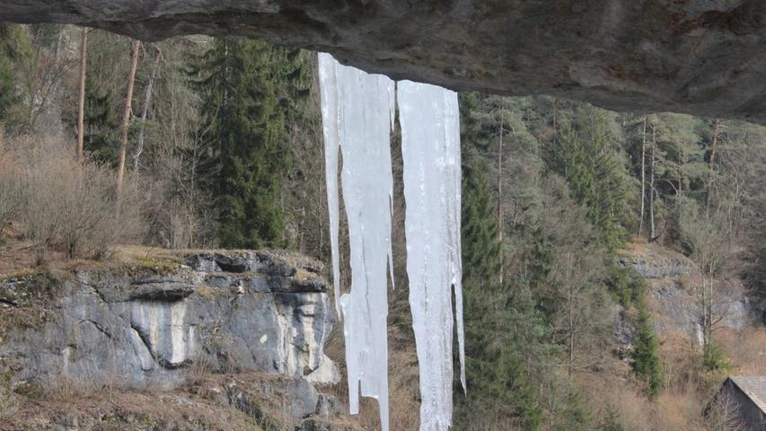 Eisige Schönheiten: Frost verwandelt Region in Traumlandschaft