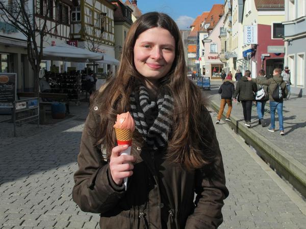 Klirrende Kälte in Forchheim: Das Eis schmeckt dennoch