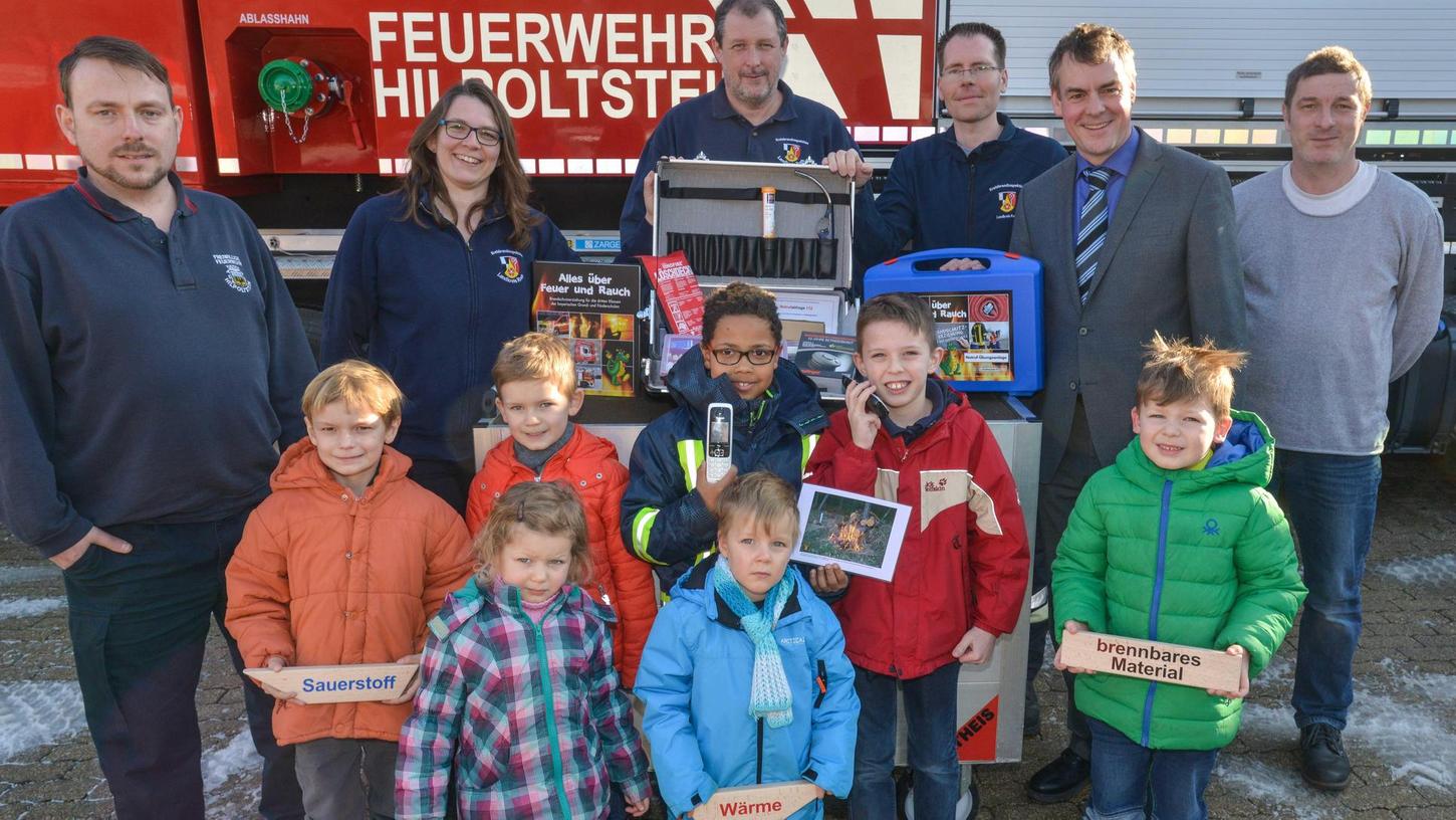 Landkreis Roth: Koffer für die Brandschutzerziehung 