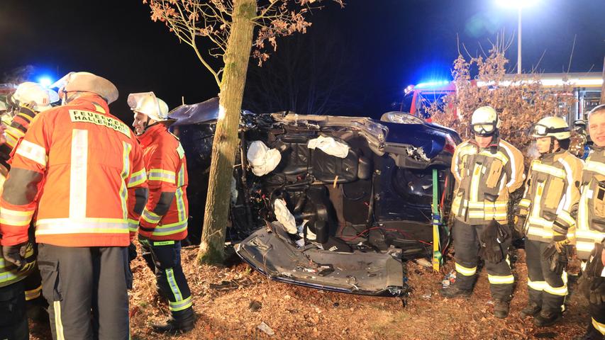 Auto überschlägt sich bei Hallerndorf: 19-Jähriger verletzt