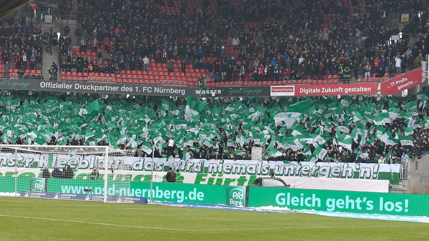 So sieht es aus, wenn die Spielvereinigung zum Auswärtsspiel in die Nachbarstadt fährt, hier ein Foto aus der Saison 2017/18. So sieht es aus, wenn die Spielvereinigung zum Auswärtsspiel in die Nachbarstadt fährt, hier ein Foto aus der Saison 2017/18.