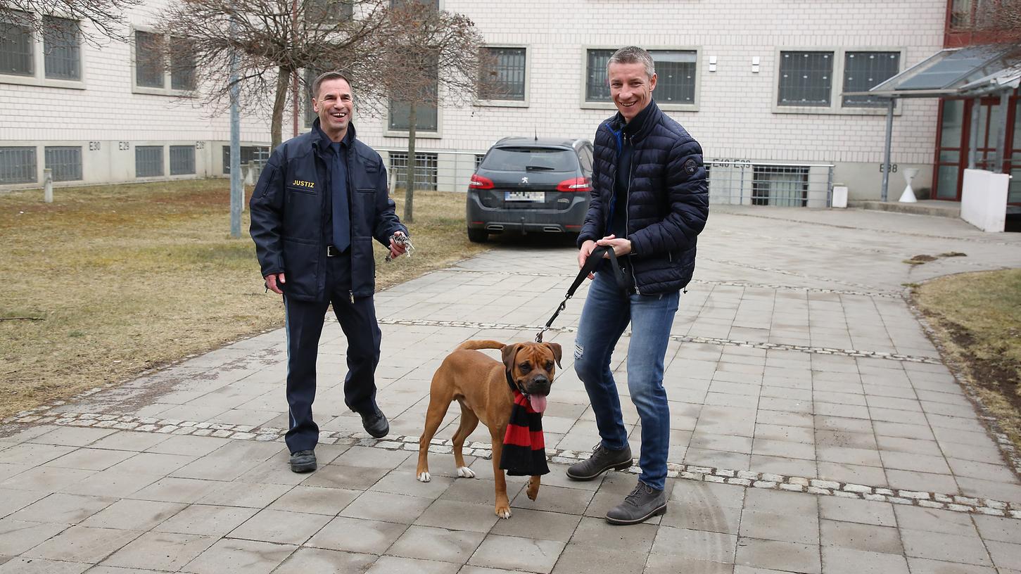 Marek Mintal kam zusammen mit Hund Max in die Nürnberger JVA.
