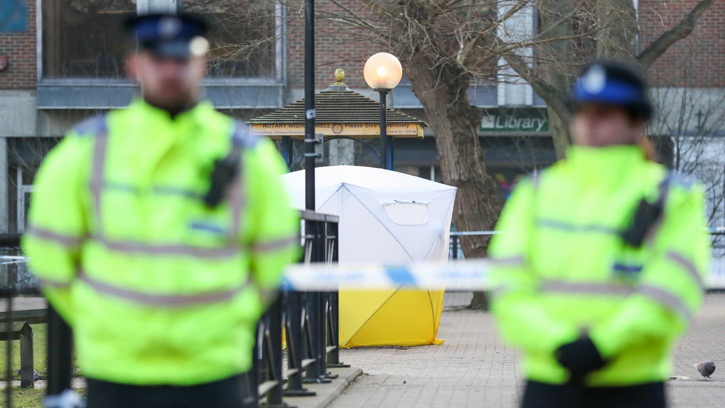 Die britischen Ermittler lassen keinen Zweifel daran, dass es sich um ein gezieltes Attentat in Salisbury handelt.