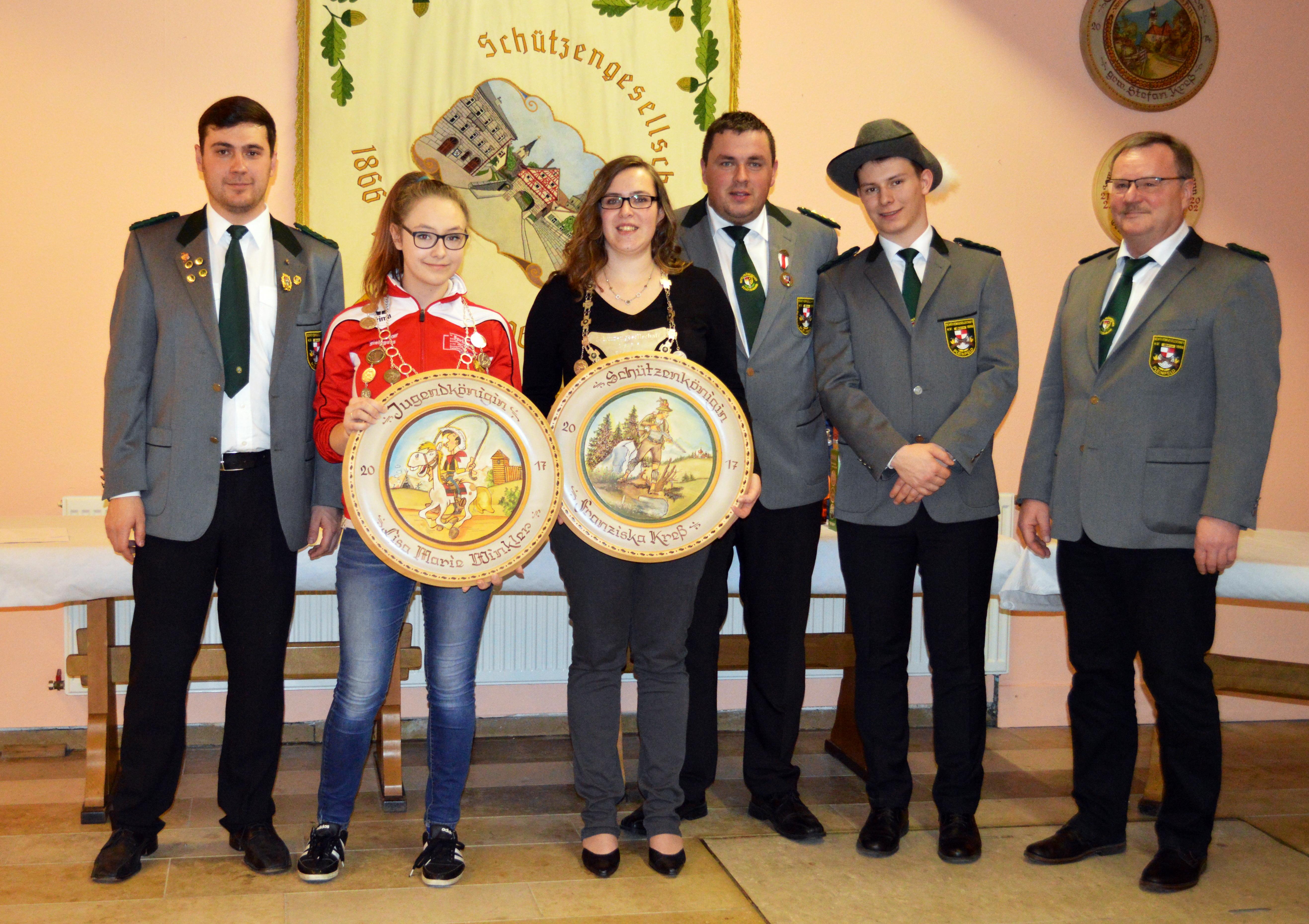 In Pleinfeld Regieren Zwei Koniginnen Pleinfeld Nordbayern De