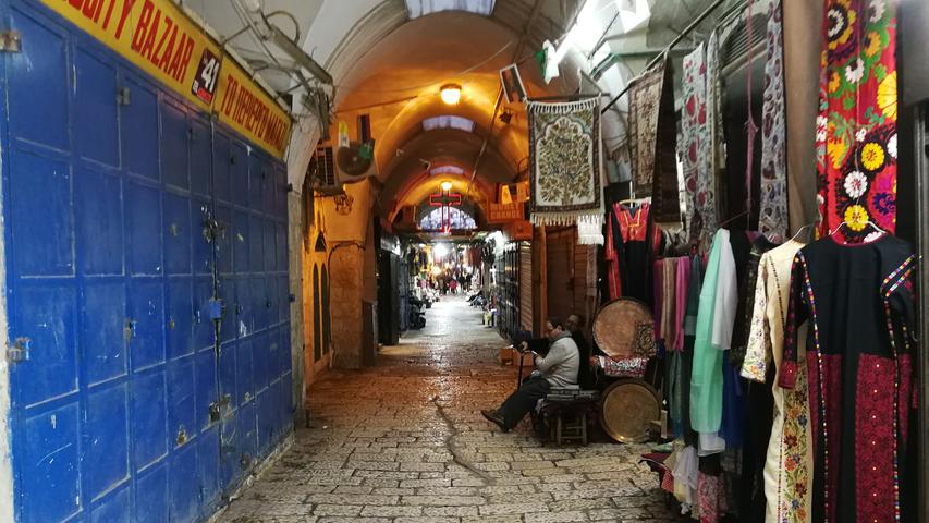In der Jerusalemer Altstadt findet sich alles, was das Touristenherz begehrt.