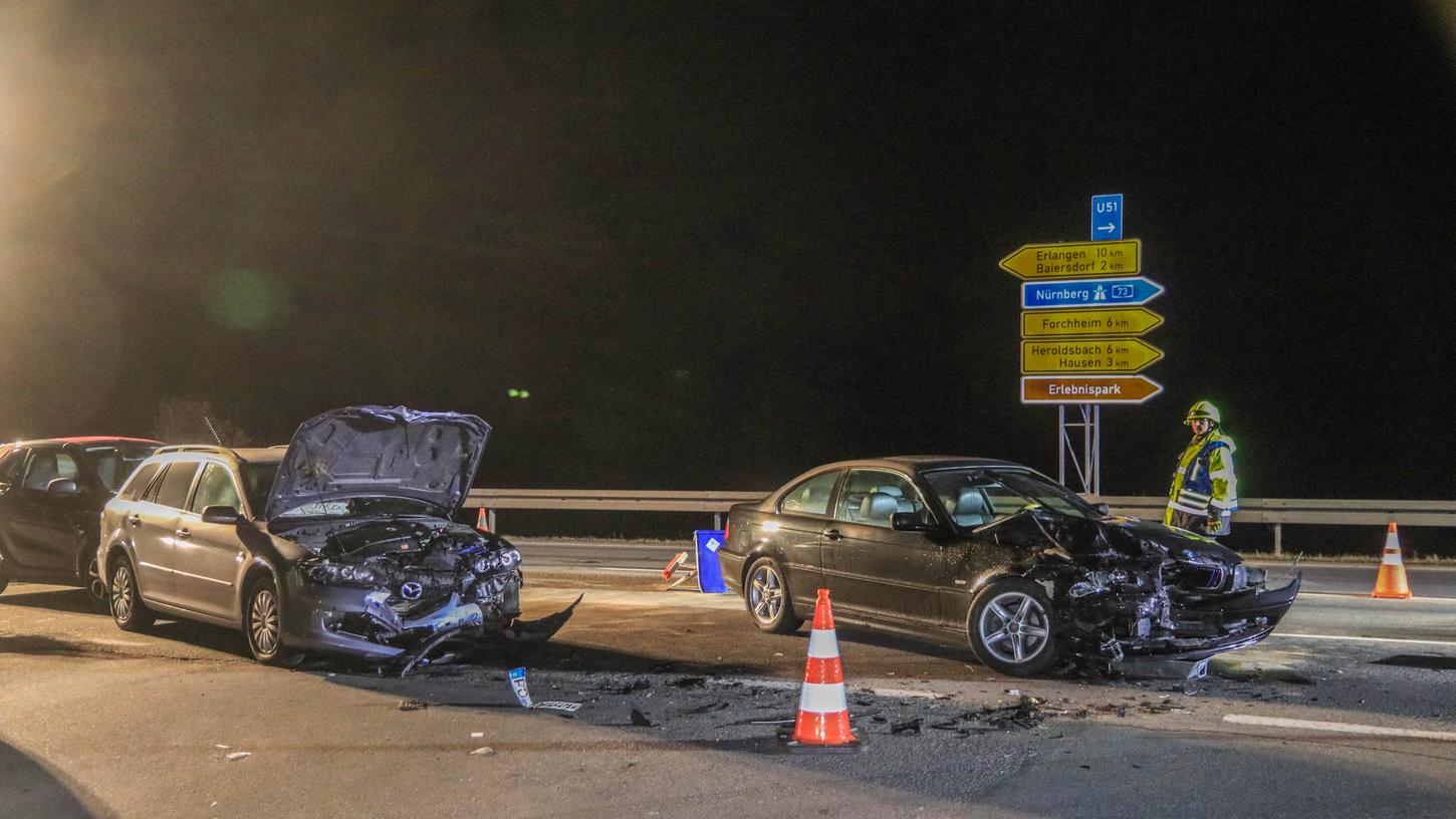 Baiersdorf: Vorfahrtsfehler verursacht zwei Unfälle 