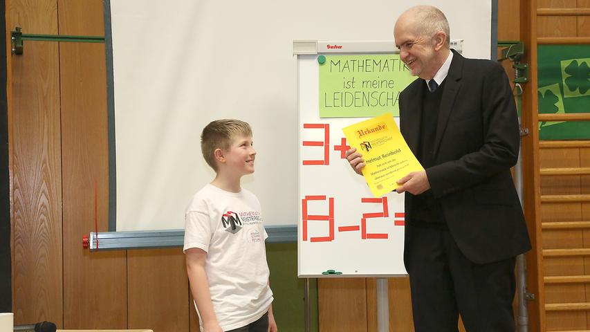 Eine Schülerurkunde für tollen Mathe-Unterricht von Helmut Reinbold.