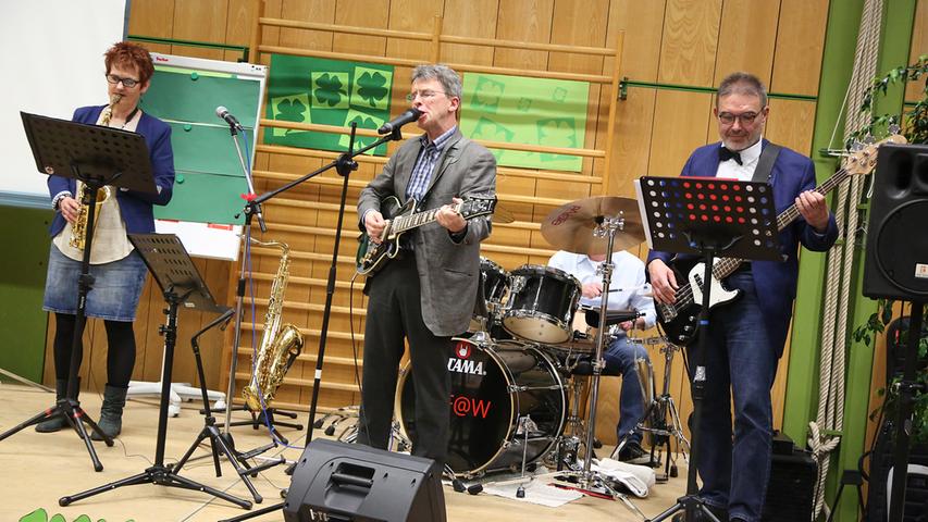 Mit Karin Sammetinger, Heinz Fellermeyer, Manfred Welker und Alfred Sammetinger hatte sich eigens eine Band formiert.