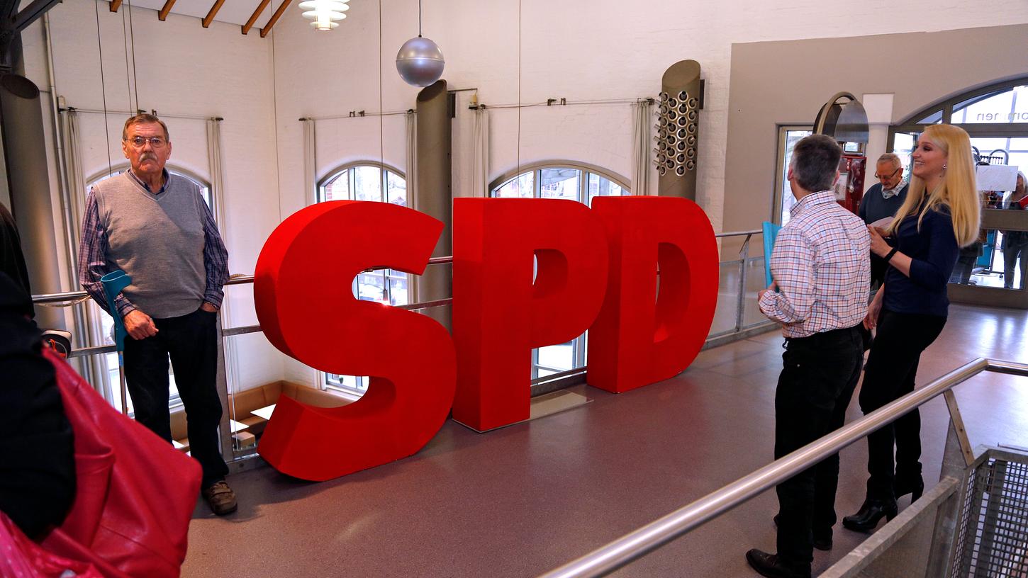 Etwa 170 Delegierte fanden sich am Samstagvormittag zur Jahreshauptversammlung der SPD Nürnberg im Uhrenhaus der Nürnberger N-Ergie ein.