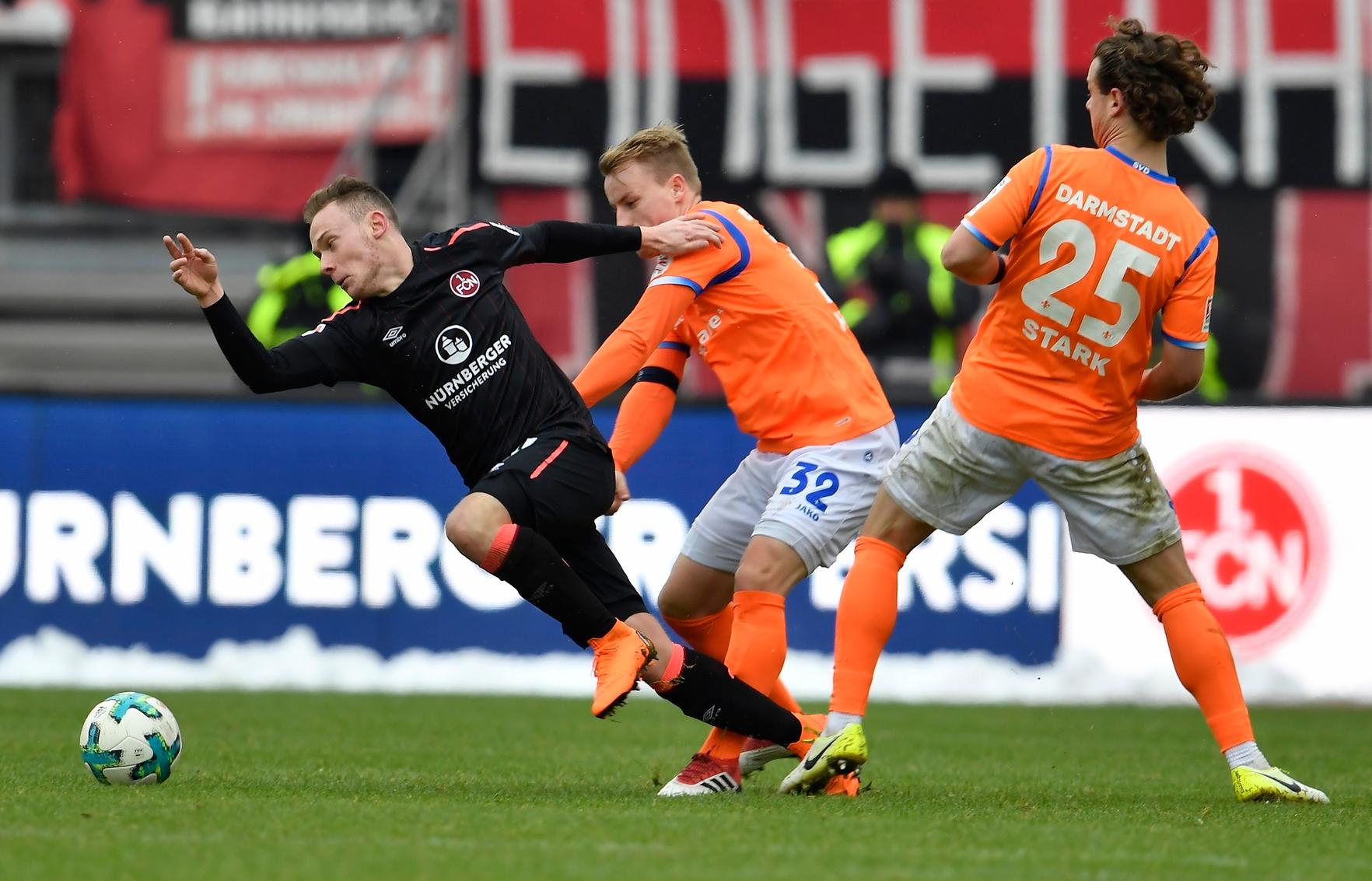 Nach Wiederbeginn sollte Federico Palacios, der f&uuml;r Salli im Offensivbereich &uuml;bernahm, f&uuml;r neue Impulse beim FCN sorgen. Und der Club kam wie schon in der ersten H&auml;lfte couragiert aus der Kabine.