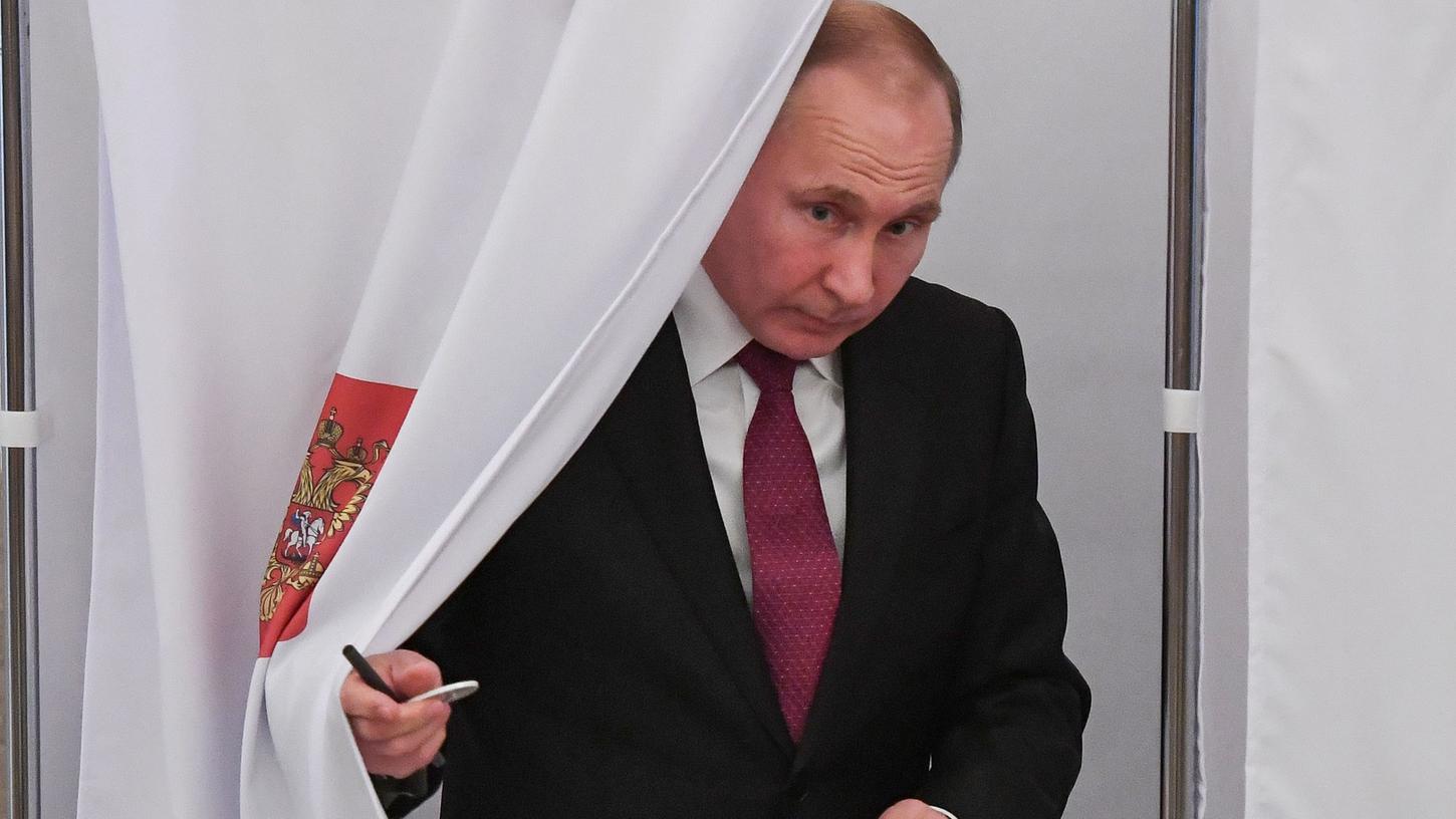 Bleibt weiter Präsident von Russland: Wladimir Putin am Wahlabend.