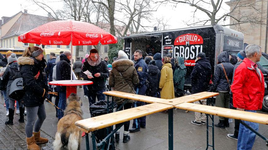 Erlanger Food-Trucks feiern im Schneetreiben Premiere
