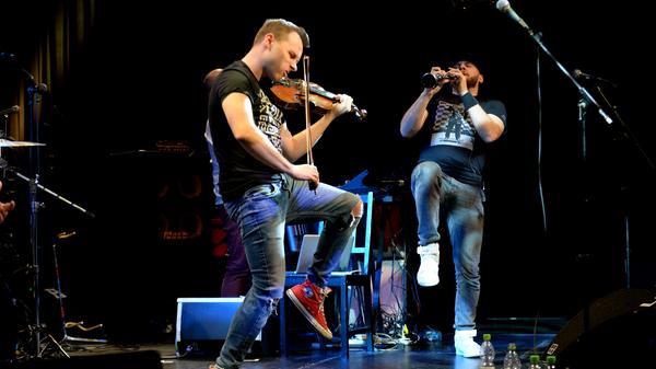 Das Klezmer Festival Intermezzo ist ersatzlos abgesagt. Für das Figurentheater-Festival (7. bis 15. Mai), das immer in Kooperation mit Erlangen und Nürnberg läuft, wurde für das Jahr 2021 nun eine digitale Auflage geplant.