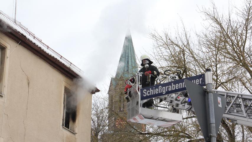 Dichter Rauch: Brand in der Weißenburger Innenstadt