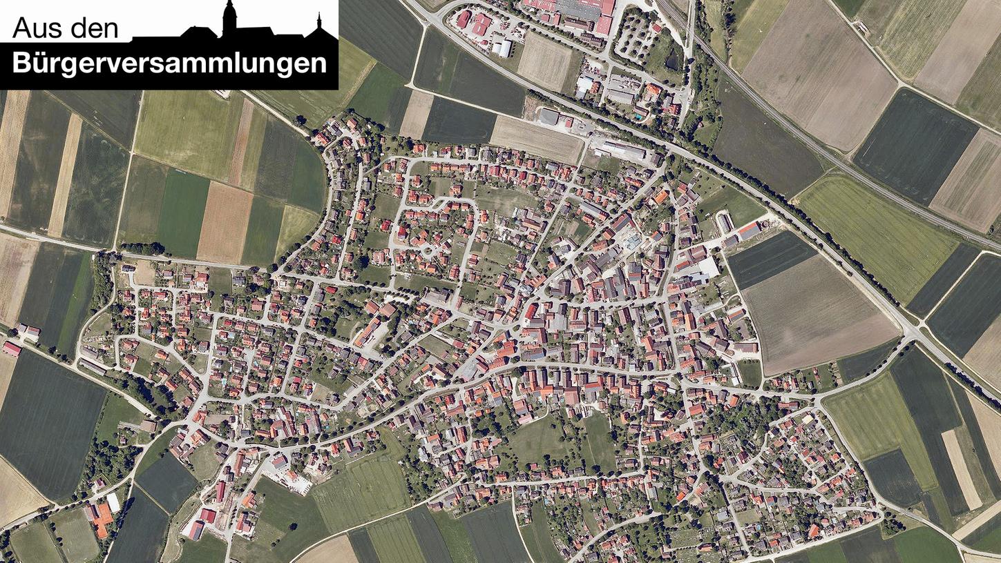Der Blick von oben zeigt: In Wettelsheim gibt es noch einige unbebaute Flächen. Der Blick von oben zeigt: In Wettelsheim gibt es noch einige unbebaute Flächen.