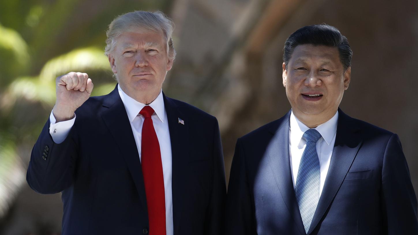 "Wir sind eine lange Zeit von China abgezockt worden", sagte Trump am Freitag in einem Interview des Senders CNBC.