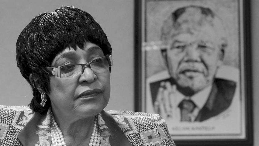 Winnie Mandela, die Ex-Frau von Südafrikas Freiheitskämpfer Nelson Mandela, verstarb im Alter von 81 Jahren.