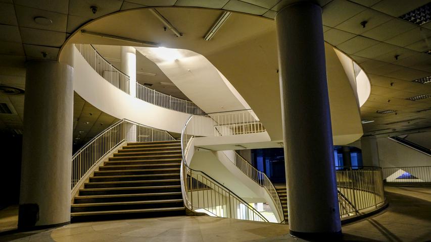 Treppen, Hallen, Aufgänge: Spektakulärer Einblick in den 