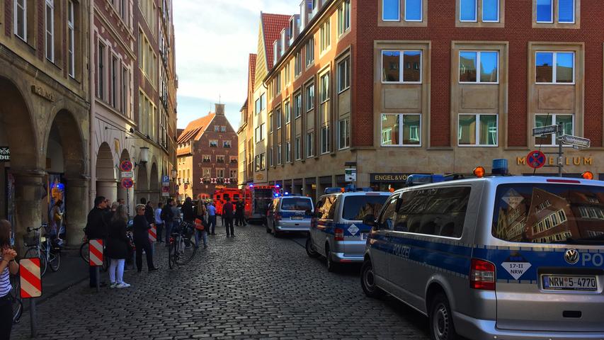Großeinsatz in Münster: Auto fuhr in Menschenmenge
