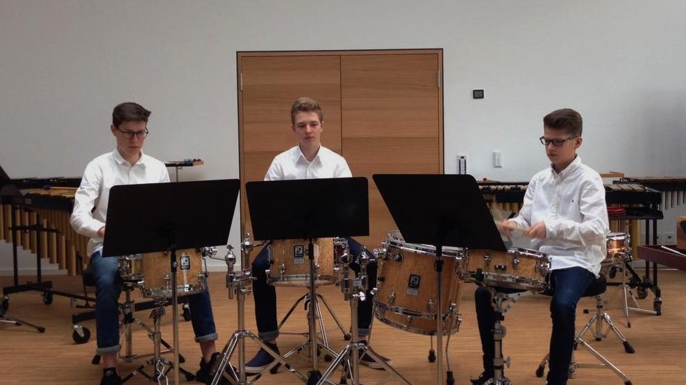 Das sehr erfolgreiche Percussion-Ensemble der Musikschule im Landkreis gestaltet das „pro musica“-Konzert mit.