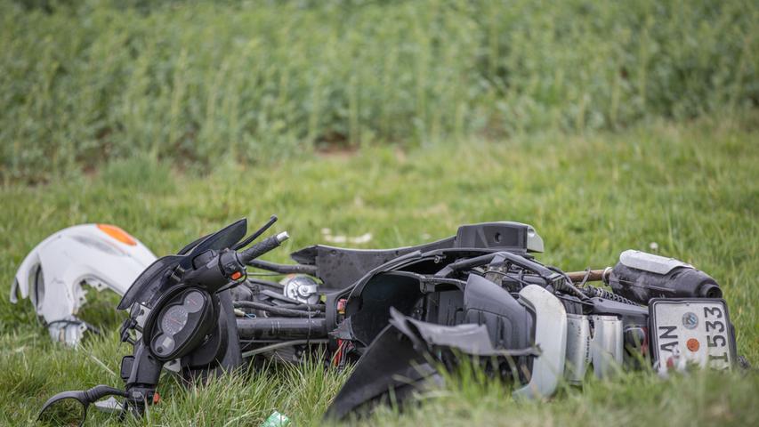 Rollerfahrer stirbt in Dennenlohe nach Frontalzusammenstoß