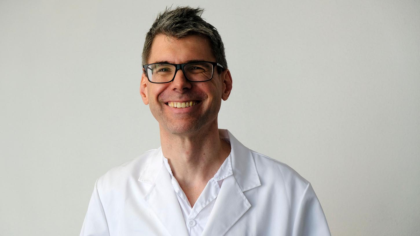 Der habilitierte Internist Prof. Alexander Dechêne ist neuer Chefarzt der Gastroenterologie. Der habilitierte Internist Prof. Alexander Dechêne ist neuer Chefarzt der Gastroenterologie.