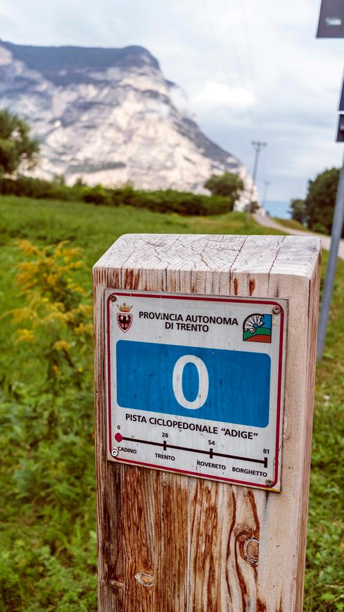 Die Autonome Provinz Südtirol beziehungsweise Trentino ist ein Fahrradland; die Radwege sind bestens ausgebaut und perfekt ausgeschildert - Verfahren fast unmöglich.