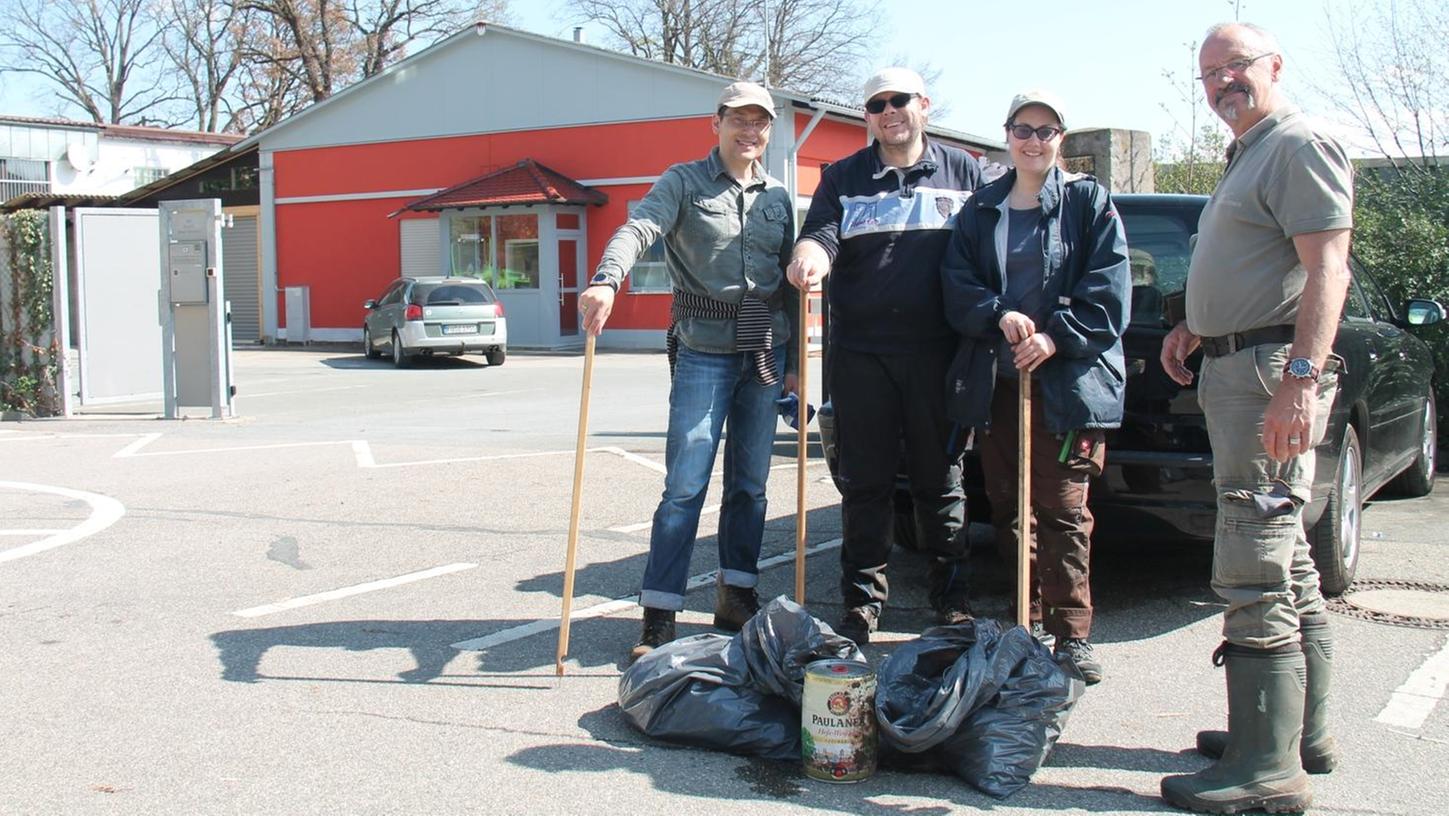 Freiwillige holten 17 Tonnen Müll aus der Natur