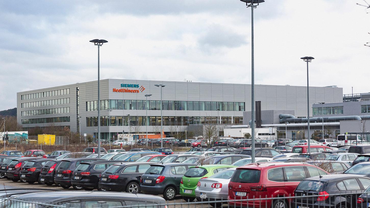 Der größte Arbeitgeber schlechthin in der Stadt und im Landkreis Forchheim ist der Weltkonzern Siemens. Er kam bisher recht glimpflich durch die von der Corona-Pandemie verursachten Wirtschaftskrise. Der größte Arbeitgeber schlechthin in der Stadt und im Landkreis Forchheim ist der Weltkonzern Siemens. Er kam bisher recht glimpflich durch die von der Corona-Pandemie verursachten Wirtschaftskrise.