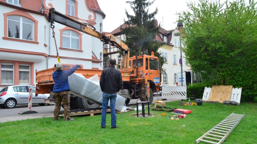Vorbereitung für Großplastikaustellung von Rui Chafes in Bamberg