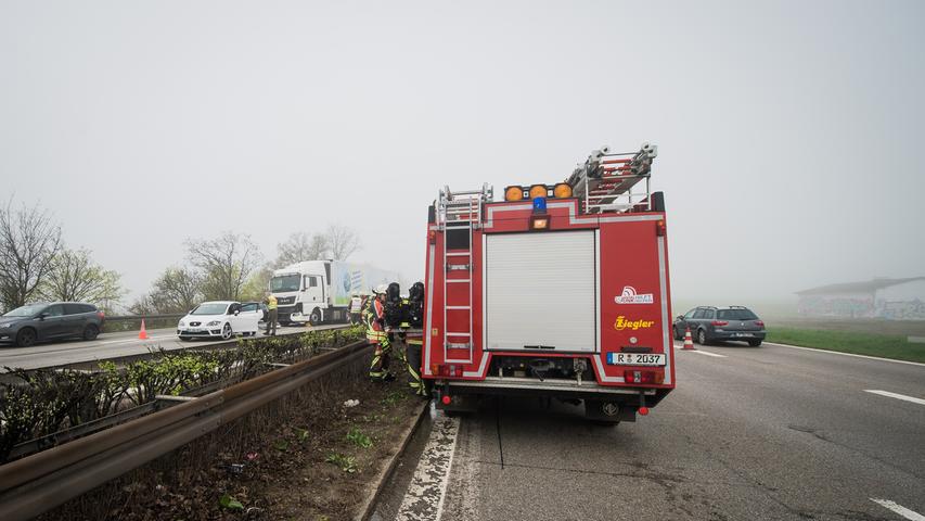 Kreuz Regensburg: Mega-Stau nach Lkw-Unfall 