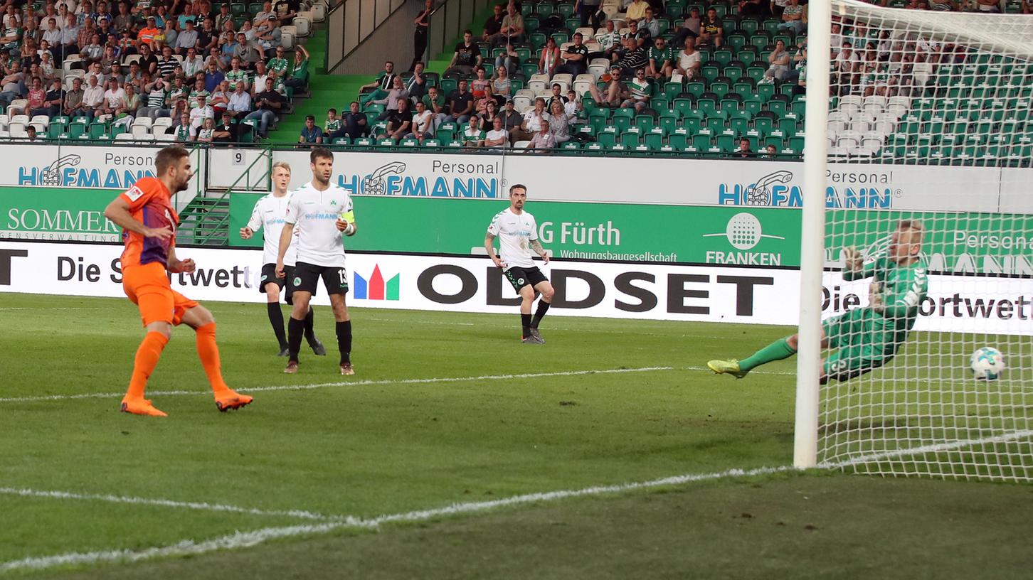 Setzte den Schlusspunkt im Ronhof: Lukas Hinterseer traf zum 1:1-Endstand.