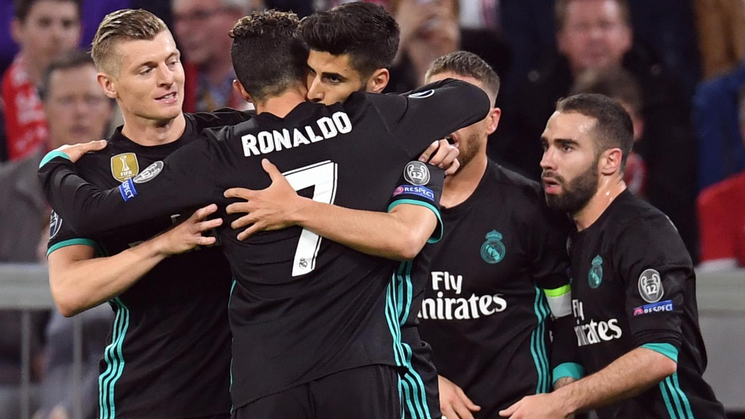 Kollektiver Jubel: Madrid freut sich über den 2:1-Auswärtssieg.