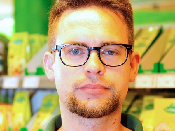 Dominik Kammler, Filialleiter des Ebl-Marktes in Forchheim, erklärt, worauf man bei Superfoods achten muss.