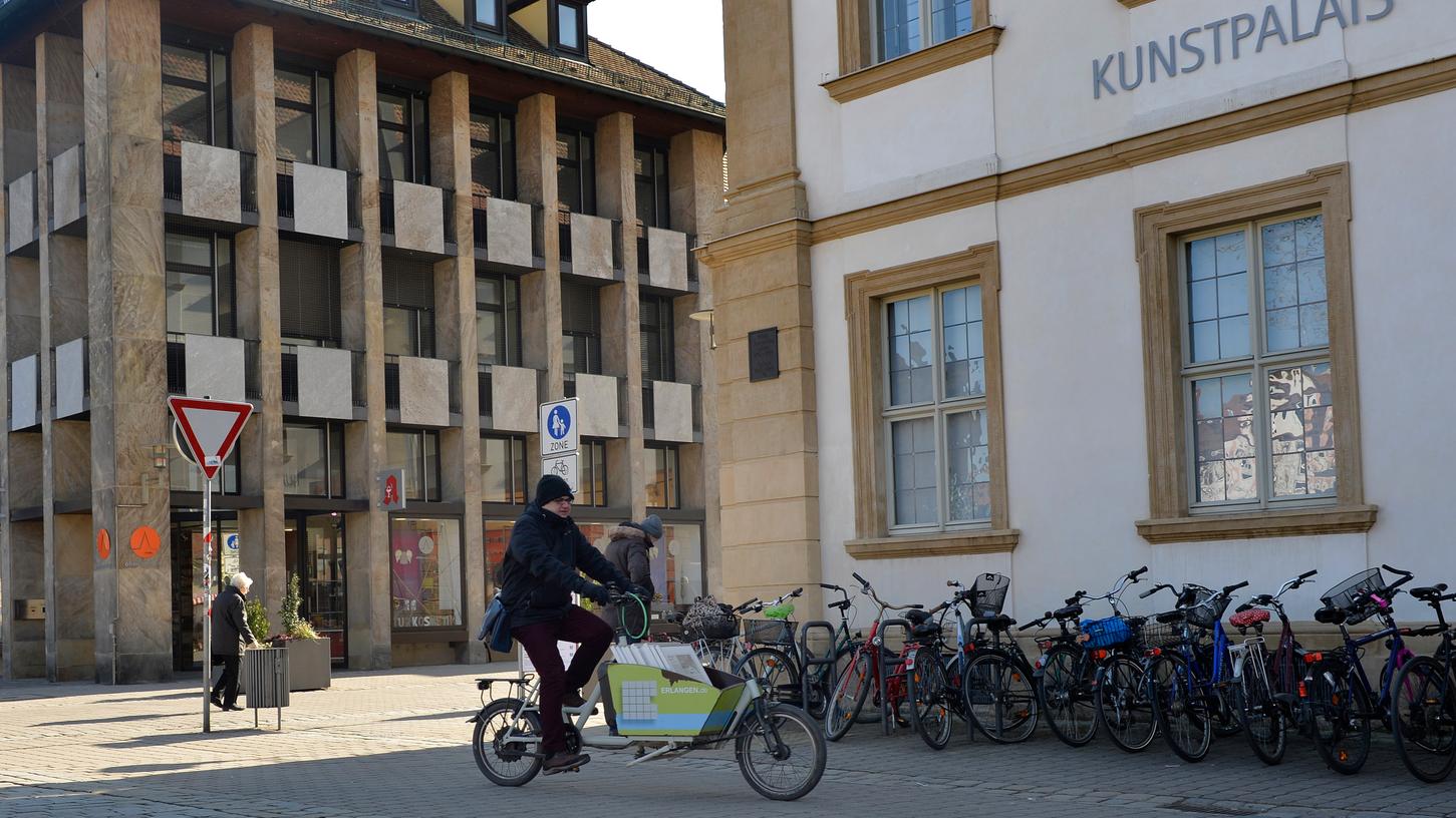 Durch Erlanger Innenstadt ohne Parkplatzproblem