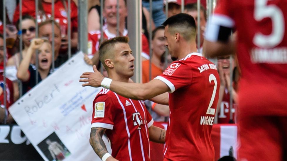 Beeindruckte bei seinem Bundesliga-Debüt und wird nun mit dem 1. FC Nürnberg in Verbindung gebracht: Niklas Dorsch (li.), der den FC Bayern München zum Saisonende verlassen möchte.