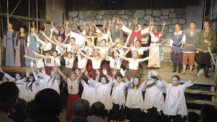 Musical auf Burg ist „die Krönung“ Musical auf Burg ist „die Krönung“