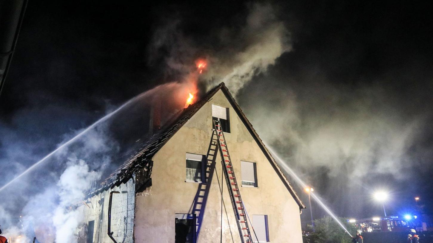 Bei dem Brand in Gremsdorf entstand ein Schaden von über 150.000 Euro.