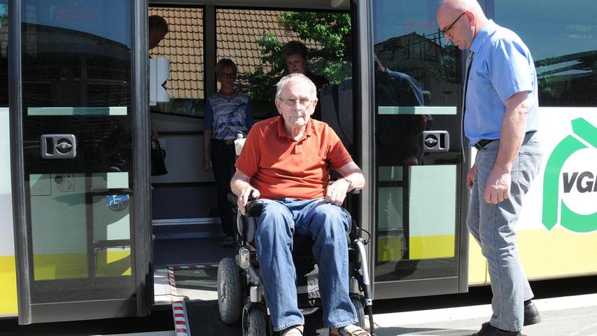 Senioren: Leichter in den Bus einsteigen